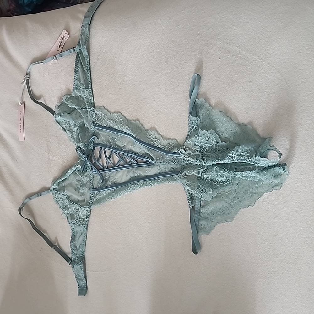Body lingerie victoria's secret